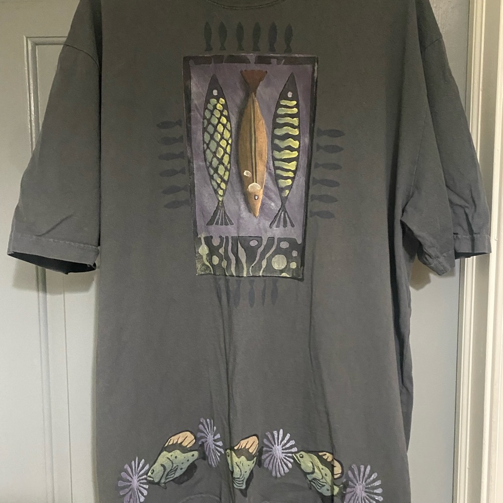 Blue Fish Gray Graphic Tee with Fish Motif